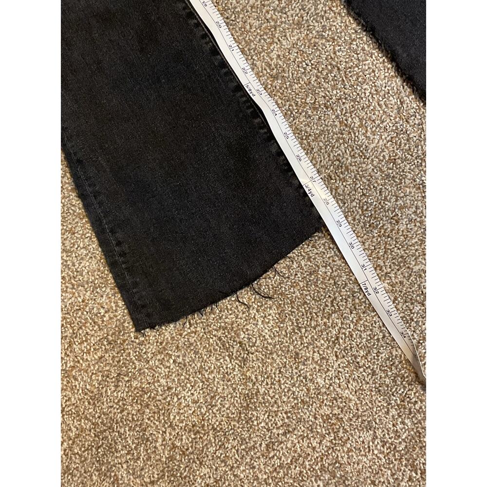 Mother Denim "The Weekender Flare Fray Hem Jean. Black Washed Denim. Size 27 - Picture 5 of 7